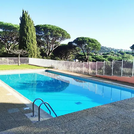 Mazet Provençal Au Cœur D'une Belle Pinède Dans Résidence Sécurisée Hébergement de vacances *