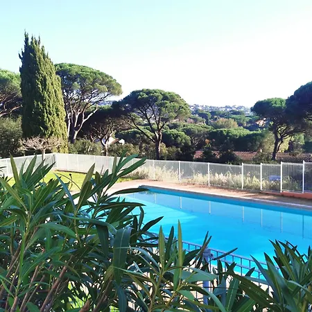 Mazet Provençal Au Cœur D'une Belle Pinède Dans Résidence Sécurisée Hébergement de vacances Sainte-Maxime