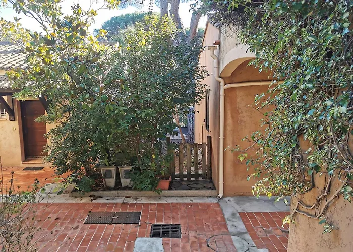 Hébergement de vacances Mazet Provençal Au Cœur D'une Belle Pinède Dans Résidence Sécurisée *