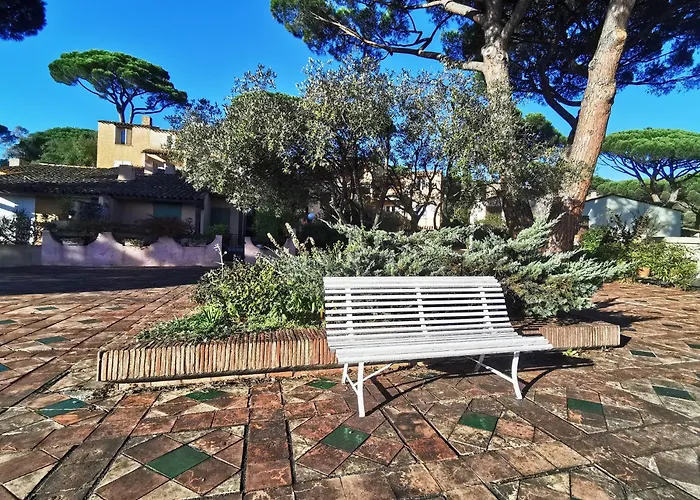 Mazet Provençal Au Cœur D'une Belle Pinède Dans Résidence Sécurisée *