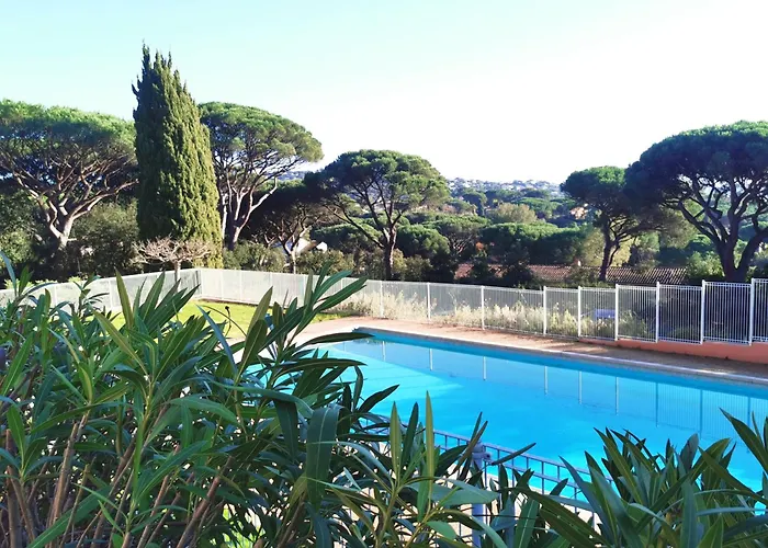 Mazet Provençal Au Cœur D'une Belle Pinède Dans Résidence Sécurisée Hébergement de vacances Sainte-Maxime